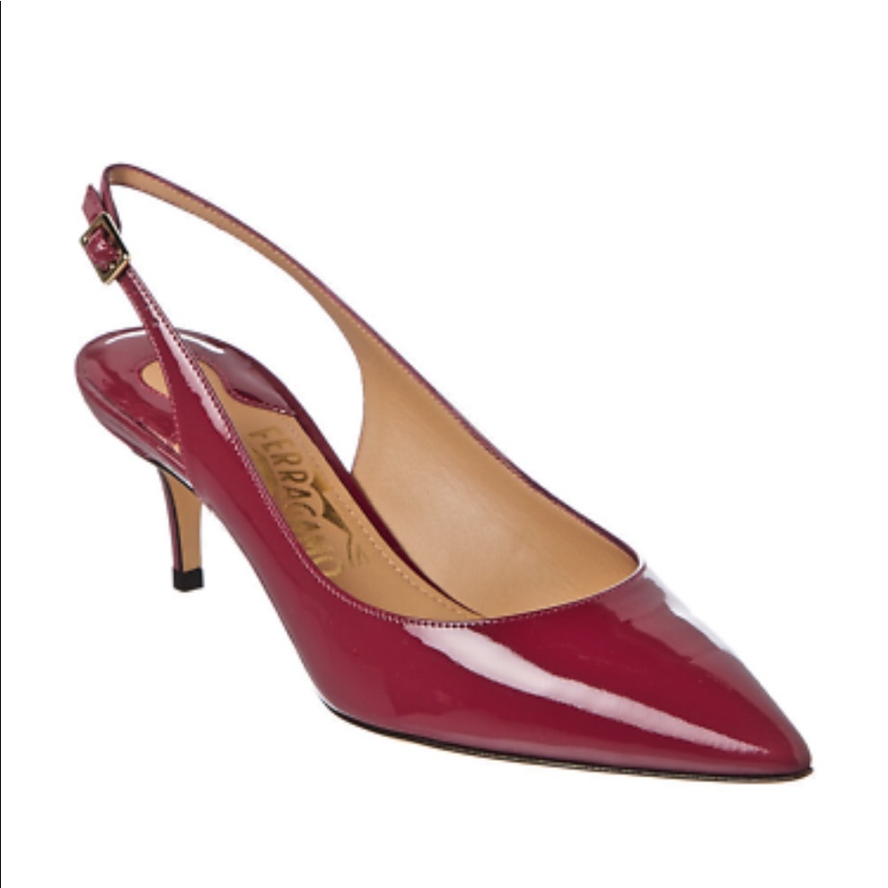 SALVATORE FERRAGAMO PUMPS KITTEN HEELS MALY 7.5C